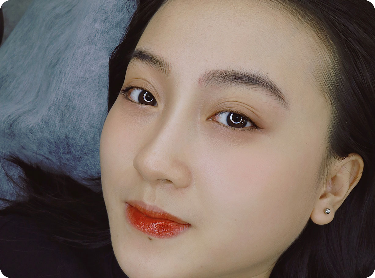 Khắc phục mọi khuyết điểm thường gặp trên chân mày như ngắn, nhạt, thưa, mọc lộn xộn, thiếu đầu - thiếu đuôi.