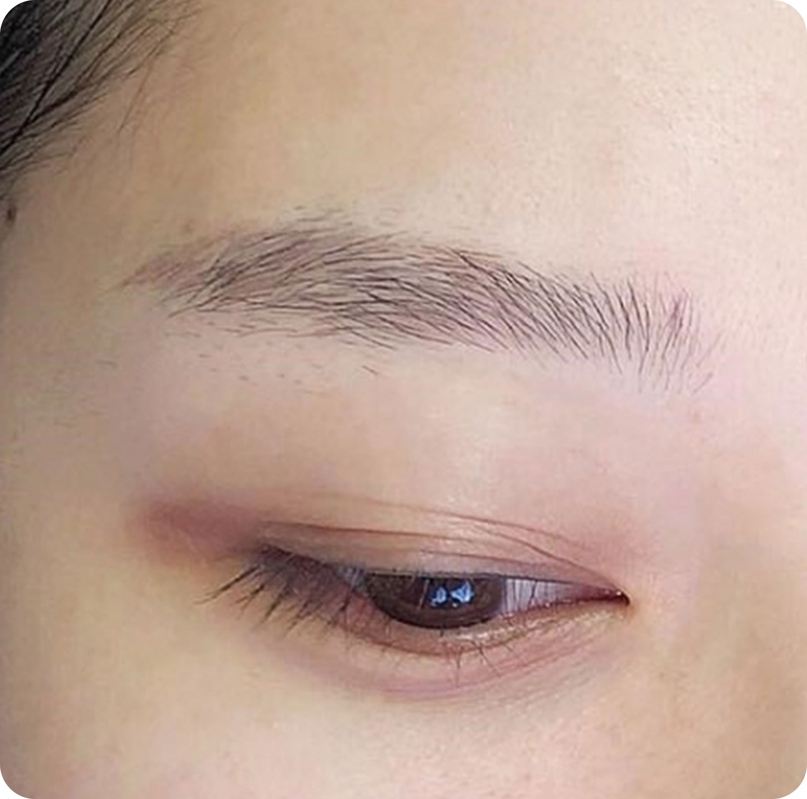 Người muốn thay đổi dáng mày để hợp phong thủy. Người muốn thay đổi dáng mày để hợp phong thủy.