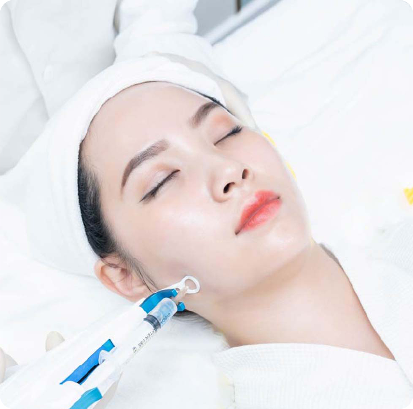Người muốn chăm sóc cho làn da tươi trẻ, trắng mịn, căng bóng. Người muốn chăm sóc cho làn da tươi trẻ, trắng mịn, căng bóng.